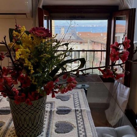 Apartamento Antico Borgo Desenzano del Garda Exterior foto
