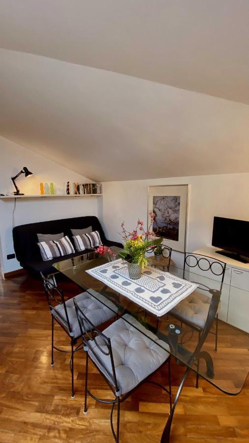 Apartamento Antico Borgo Desenzano del Garda Exterior foto