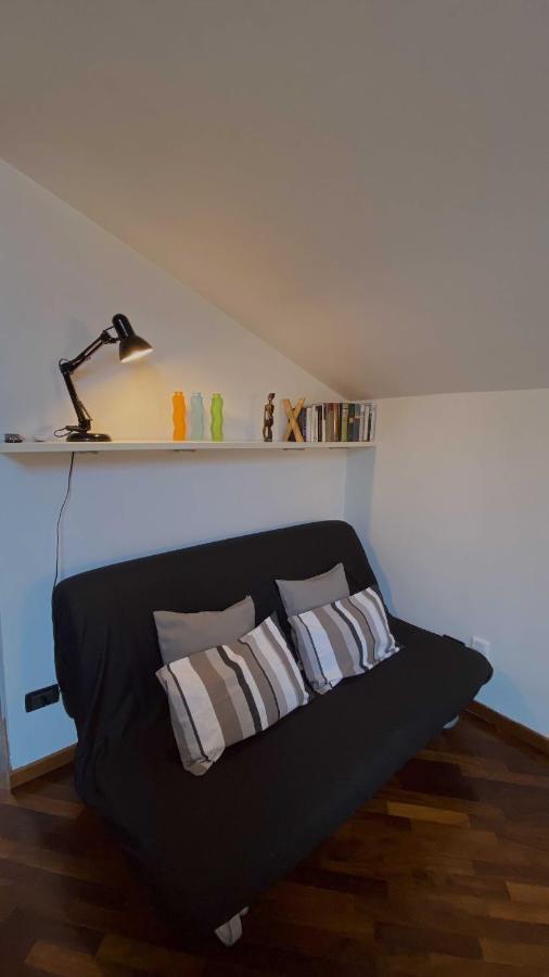 Apartamento Antico Borgo Desenzano del Garda Exterior foto